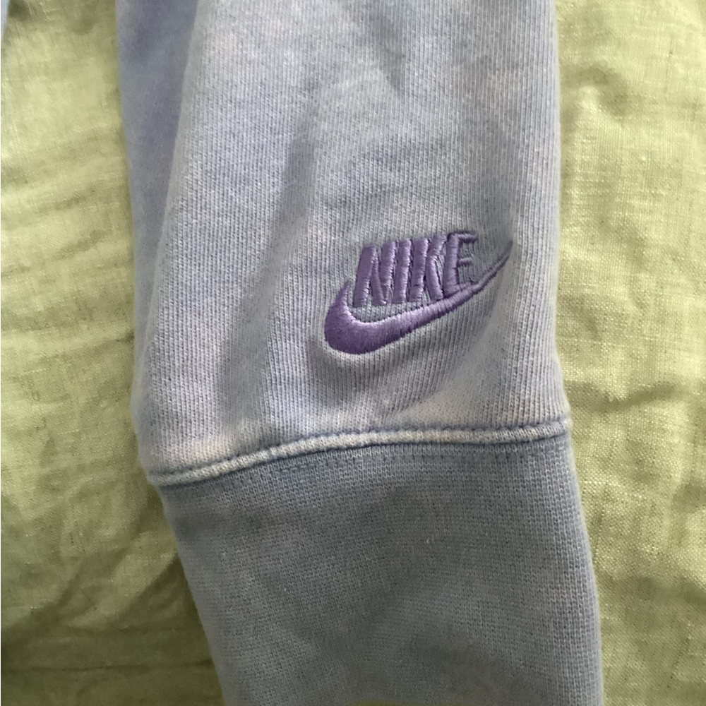 Nike Lavender Sweatshirt - Picture 3 of 5